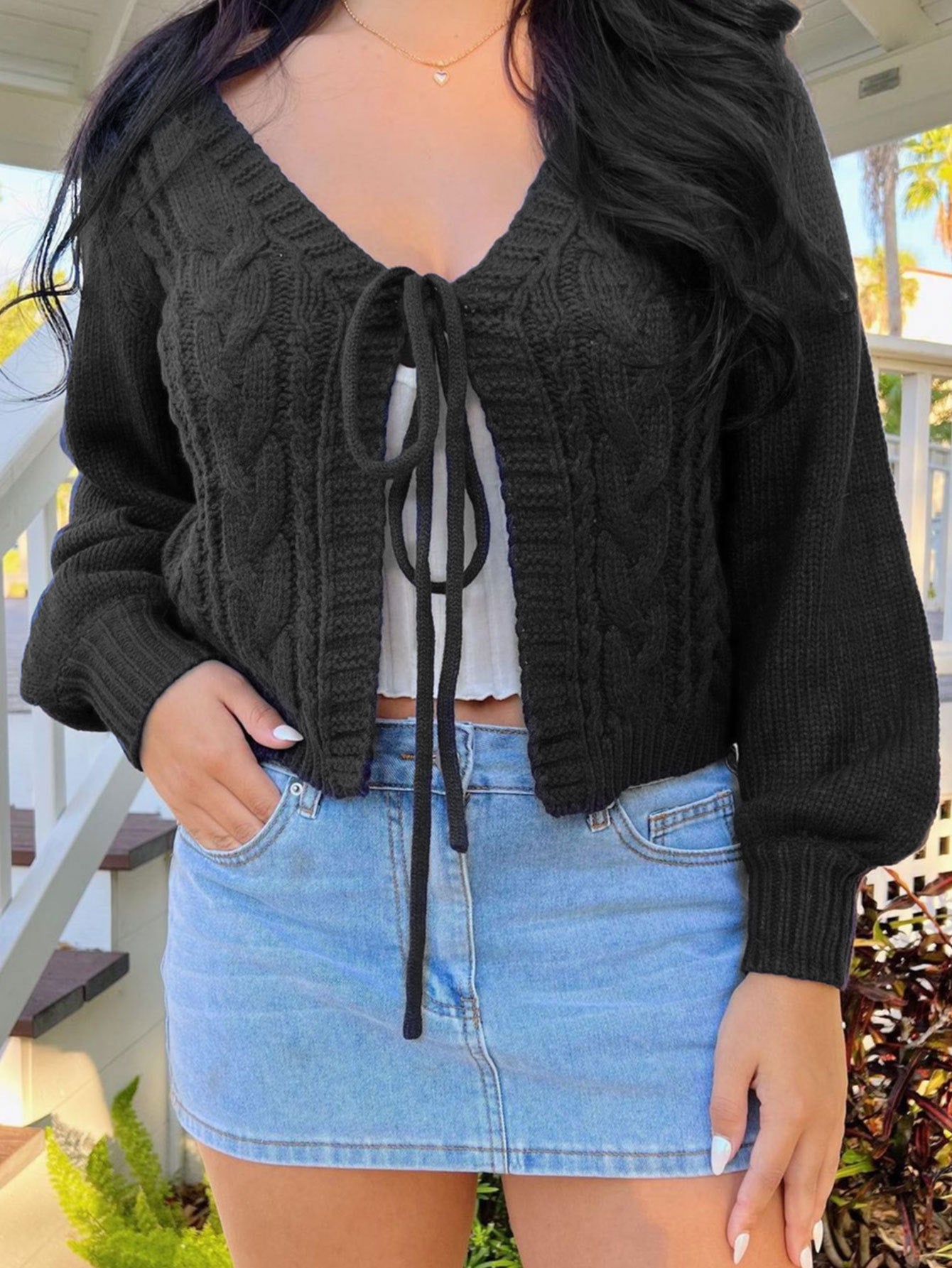 Women's Solid Color And V-neck Twist Knitted Lace-up Lantern Sleeve Sweater